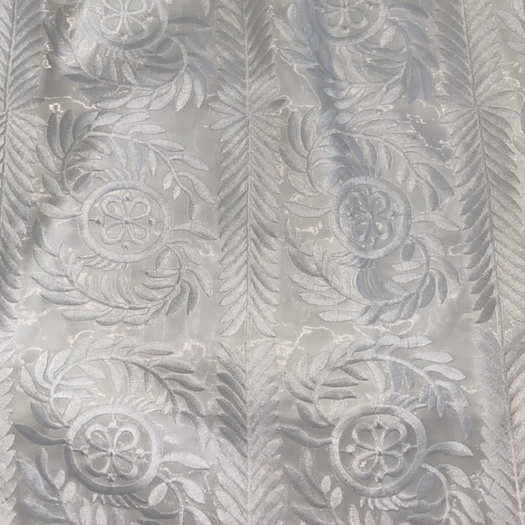 Finders Keepers Women’s White Embroidered V-Neck Mini Dress Size Medium - Picture 8 of 10